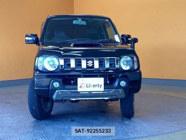 Suzuki JIMNY 2017-02 8366479-2
