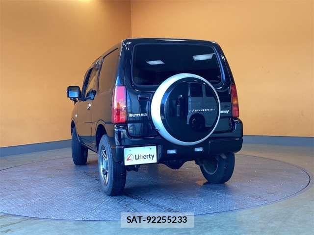 Suzuki JIMNY 2017-02 8366479-4