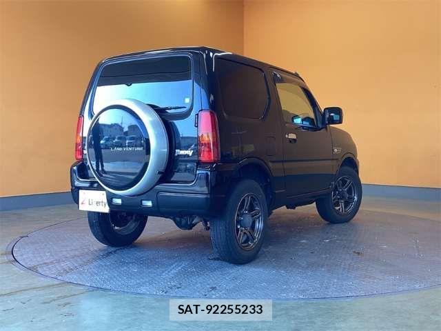 Suzuki JIMNY 2017-02 8366479-5
