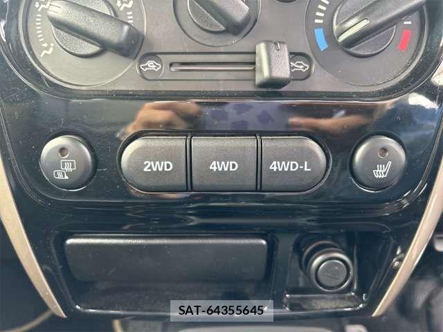 Suzuki JIMNY 2017-03 8366481-4