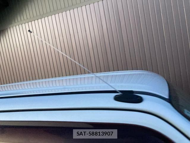 Suzuki JIMNY 2015-06 8366482-8