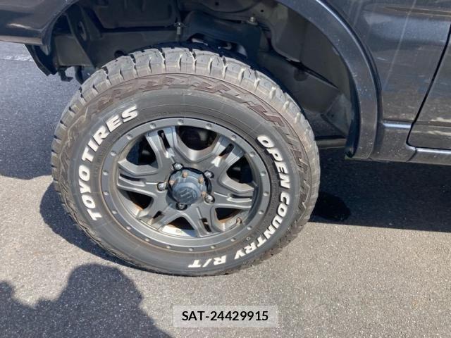 Suzuki JIMNY 2017-12 8366483-18