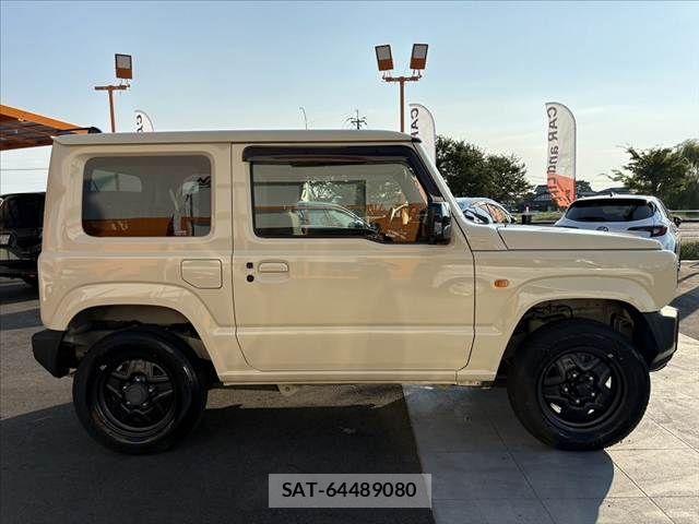 Suzuki JIMNY 2022-03 8366463-11