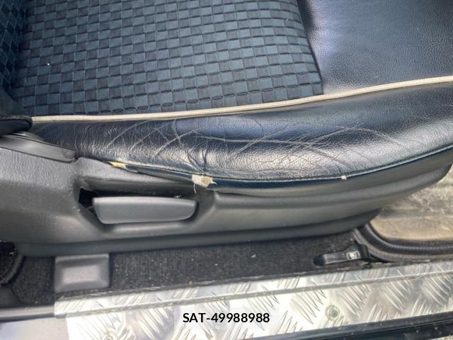 Suzuki JIMNY 2007-10 8366494-19