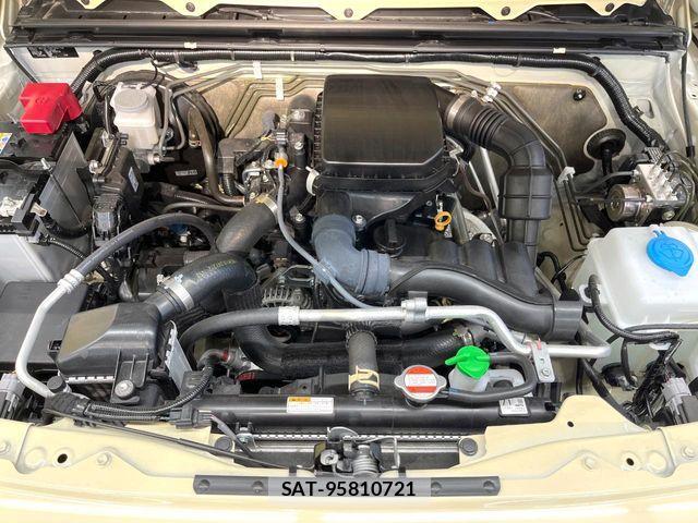 Suzuki JIMNY 2025-02 8366455-17
