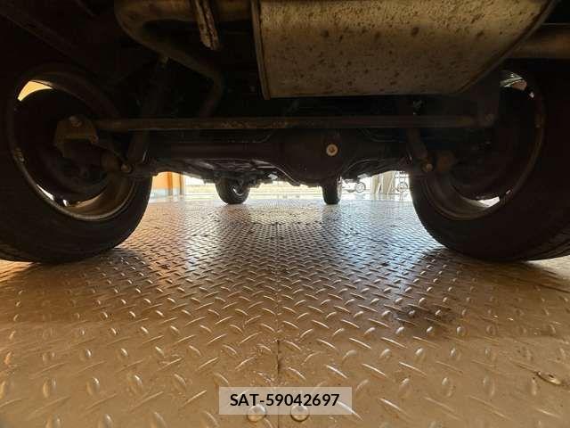 Suzuki JIMNY 2015-11 8366477-17