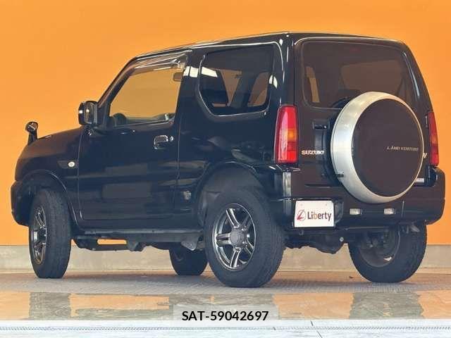 Suzuki JIMNY 2015-11 8366477-6