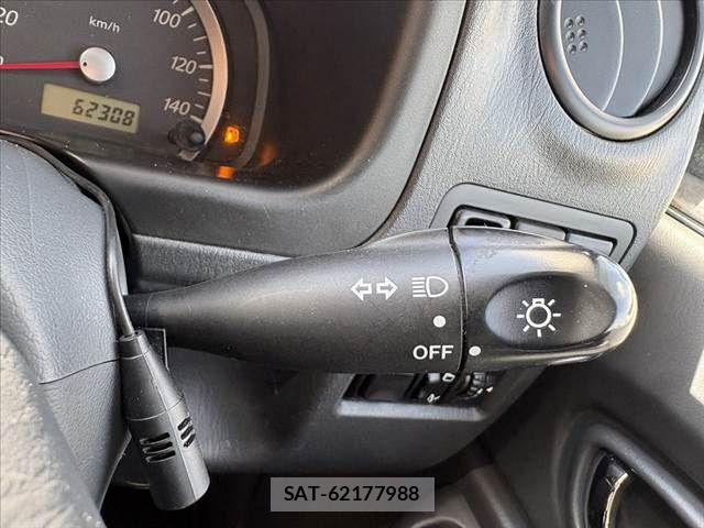 Suzuki JIMNY 2012-05 8371758-23
