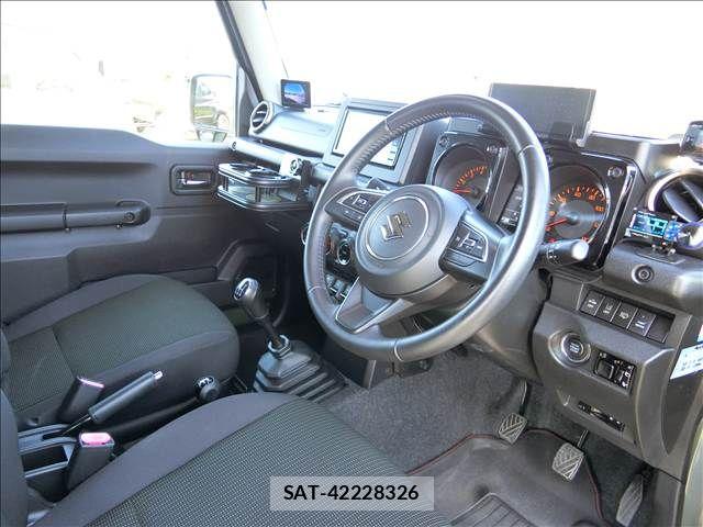 Suzuki JIMNY 2019-06 8371752-9