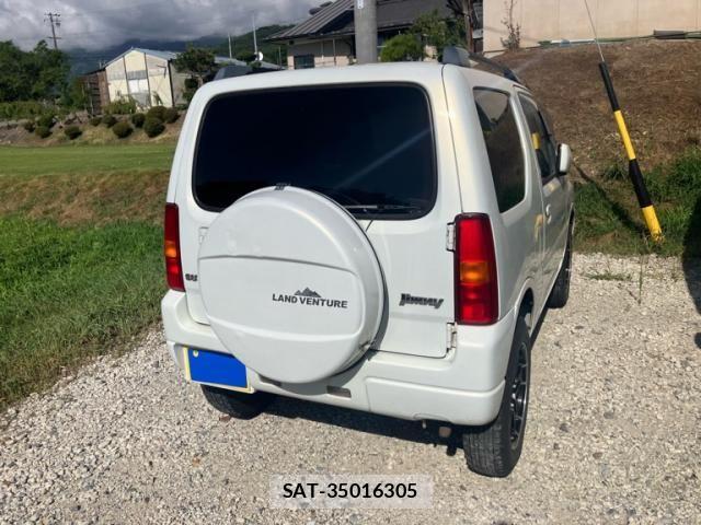 Suzuki JIMNY 2005-08 8371759-12