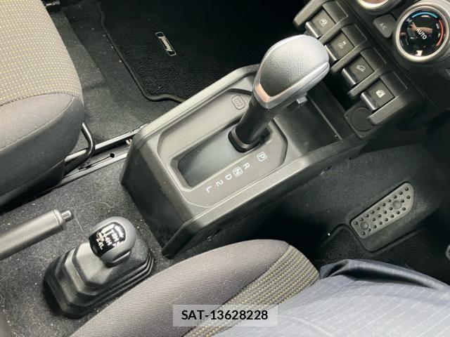 Suzuki JIMNY 2022-06 8371754-17