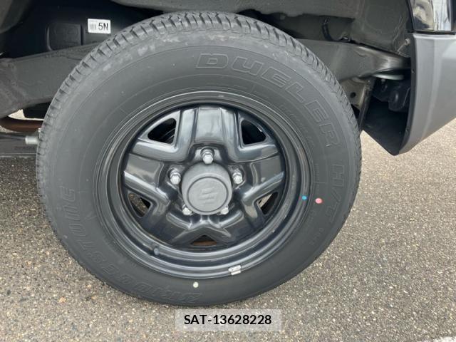 Suzuki JIMNY 2022-06 8371754-4