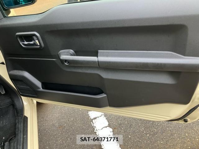Suzuki JIMNY 2022-03 8371756-13