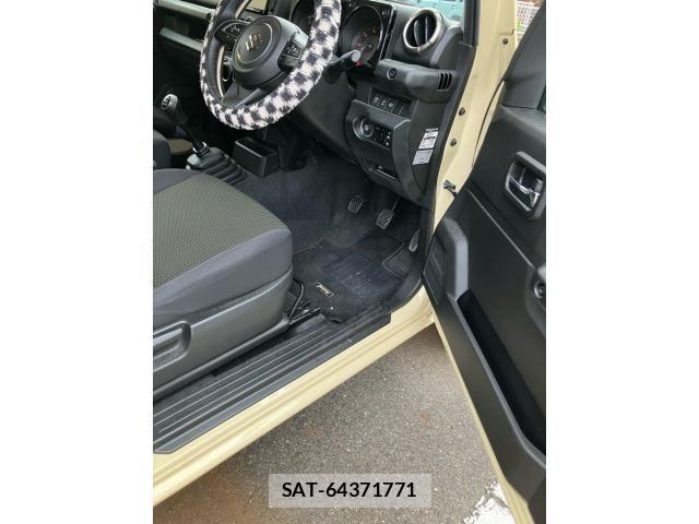 Suzuki JIMNY 2022-03 8371756-14