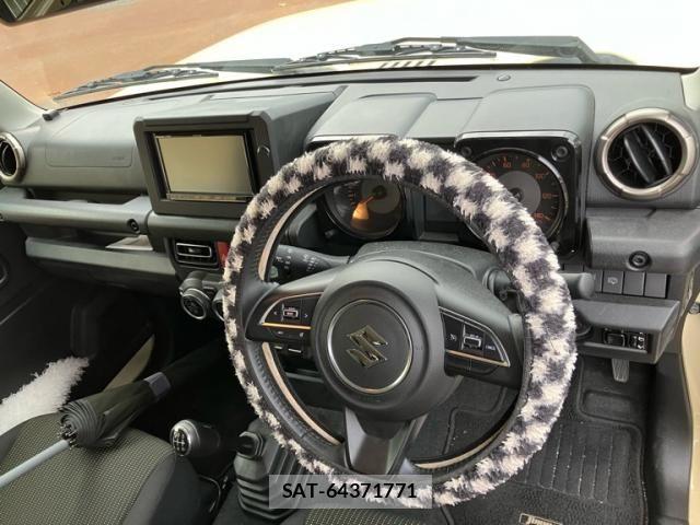 Suzuki JIMNY 2022-03 8371756-18