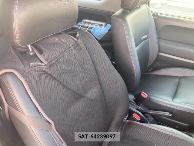 Suzuki JIMNY 2011-09 8413031-12