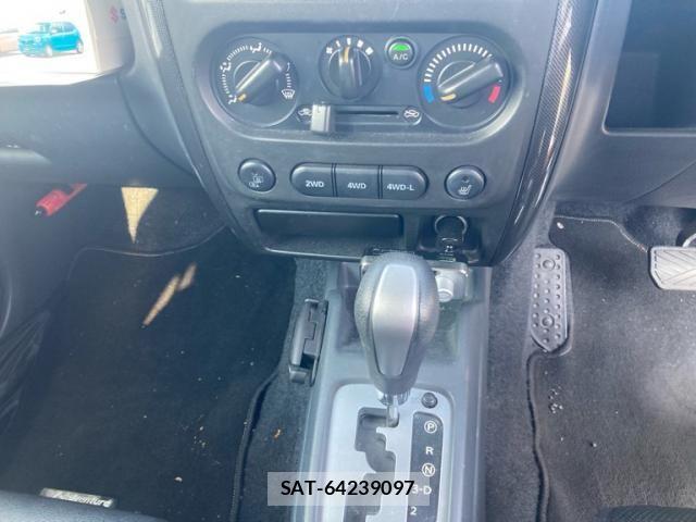 Suzuki JIMNY 2011-09 8413031-16