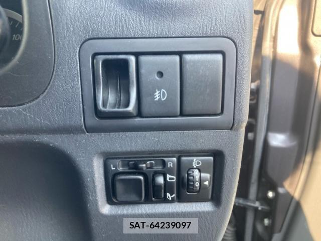 Suzuki JIMNY 2011-09 8413031-17