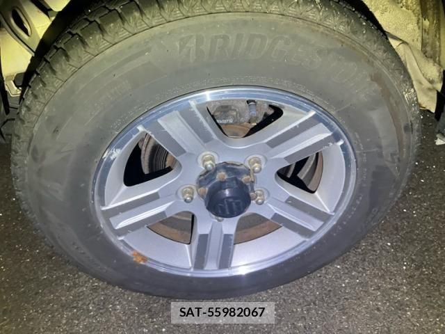Suzuki JIMNY 2011-10 8413028-10