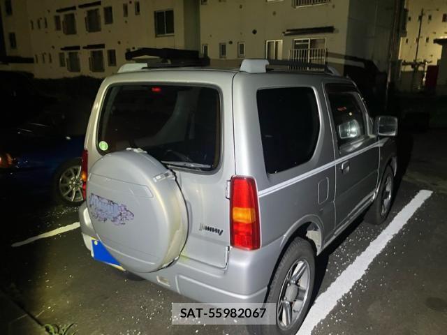 Suzuki JIMNY 2011-10 8413028-4