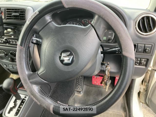 Suzuki JIMNY 2005-12 8413033-15