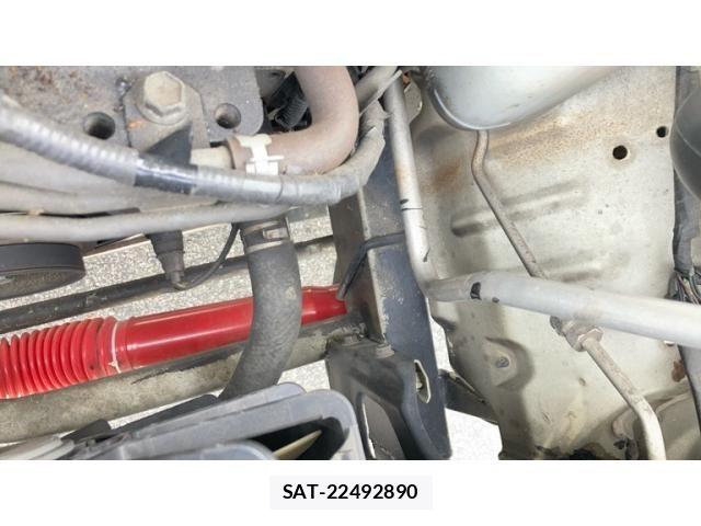 Suzuki JIMNY 2005-12 8413033-23