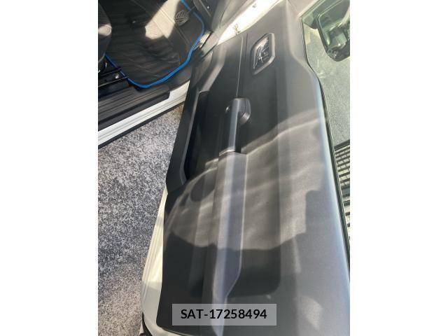 Suzuki JIMNY 2019-09 8413002-14