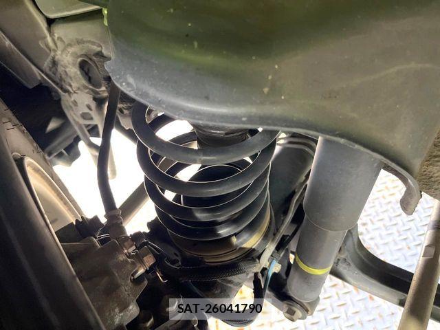 Suzuki JIMNY 2023-04 8438252-19