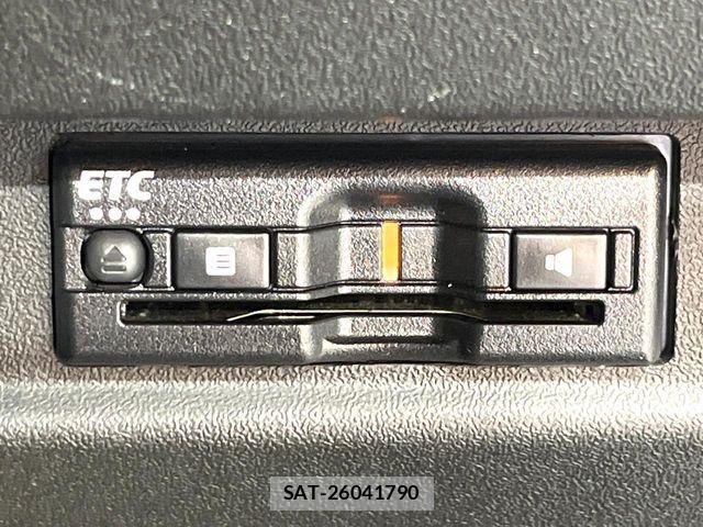 Suzuki JIMNY 2023-04 8438252-6