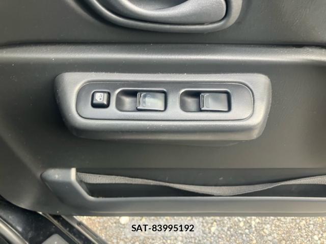 Suzuki JIMNY 2006-09 8457734-13