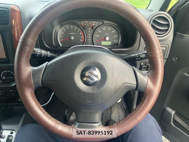 Suzuki JIMNY 2006-09 8457734-15