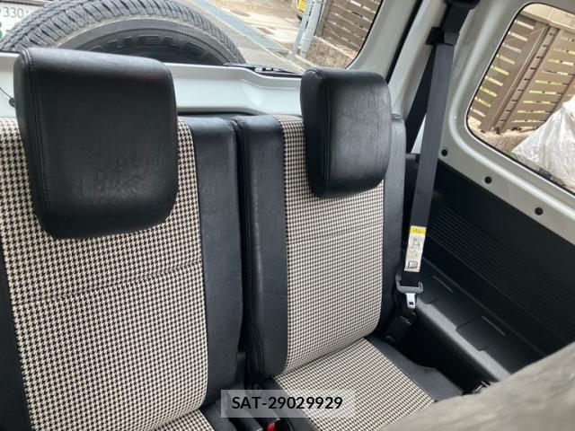 Suzuki JIMNY 2018-07 8457730-10