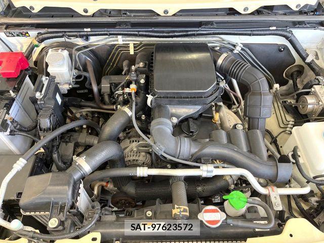 Suzuki JIMNY 2019-01 8562261-17