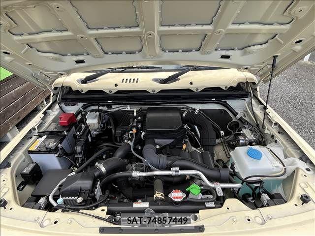 Suzuki JIMNY 2019-02 8562263-13