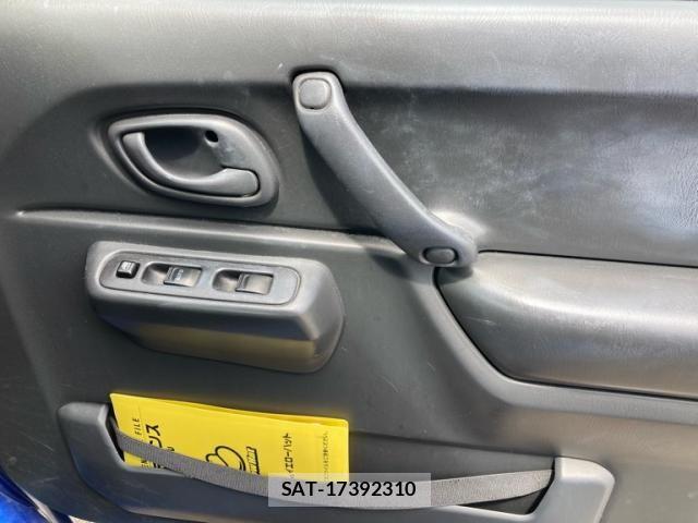 Suzuki JIMNY 2007-01 8627283-19
