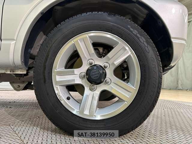 Suzuki JIMNY 2014-06 8627272-28