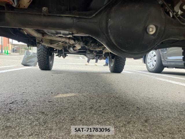 Suzuki JIMNY 2012-10 8627273-23