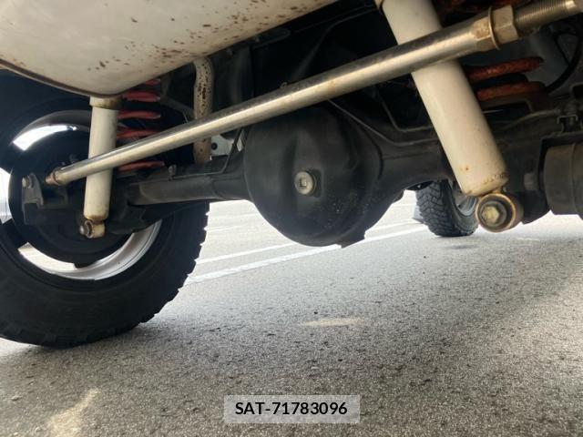 Suzuki JIMNY 2012-10 8627273-24