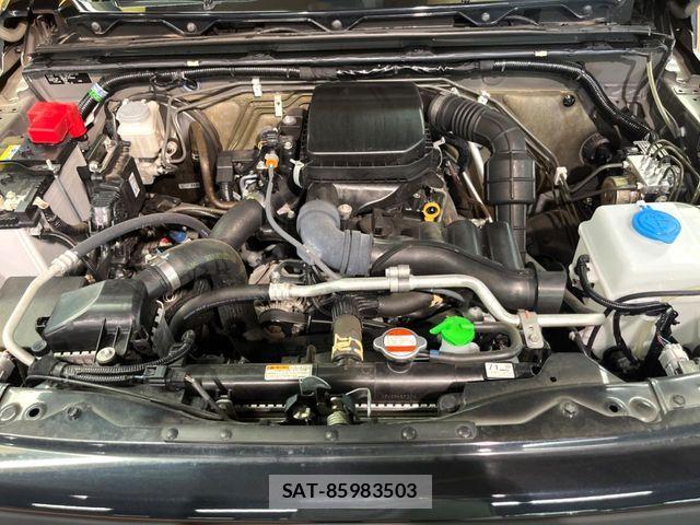 Suzuki JIMNY 2023-12 8627257-17