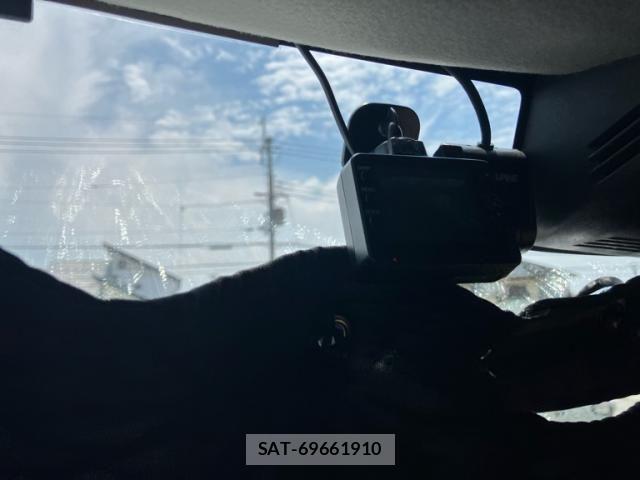 Suzuki JIMNY 2018-09 8659661-18