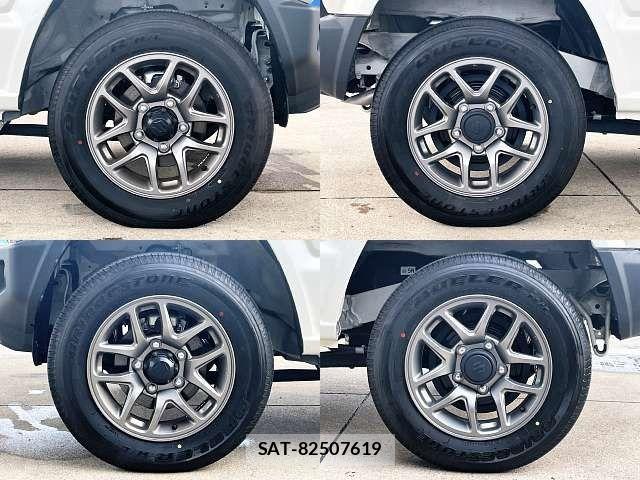 Suzuki JIMNY 2025-02 8659642-3