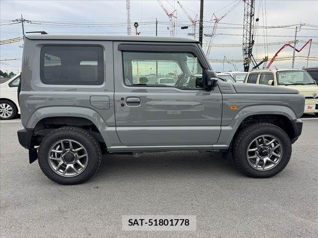 Suzuki JIMNY 2025-04 8666315-11
