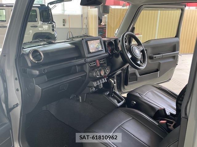 Suzuki JIMNY 2019-04 8659652-11