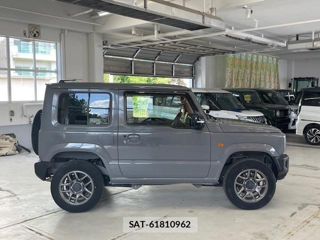 Suzuki JIMNY 2019-04 8659652-3