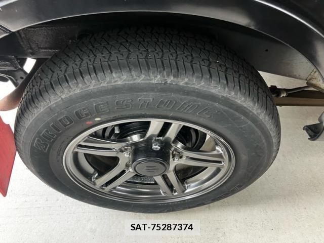 Suzuki JIMNY 2012-07 8666318-11