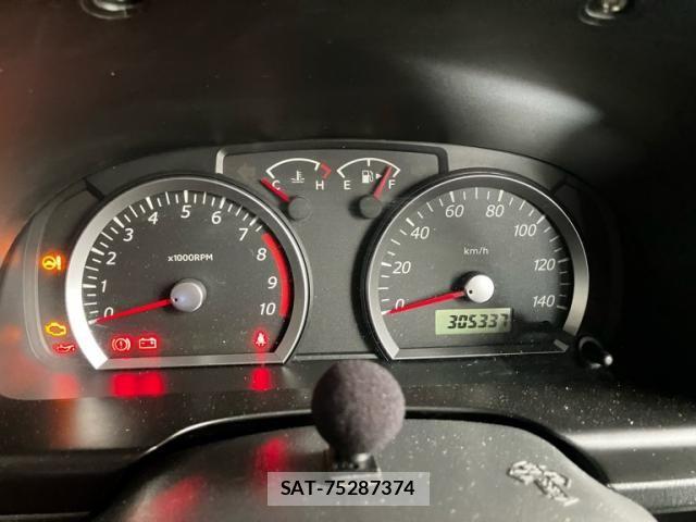 Suzuki JIMNY 2012-07 8666318-13