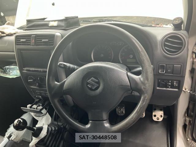 Suzuki JIMNY 2007-10 8659675-18