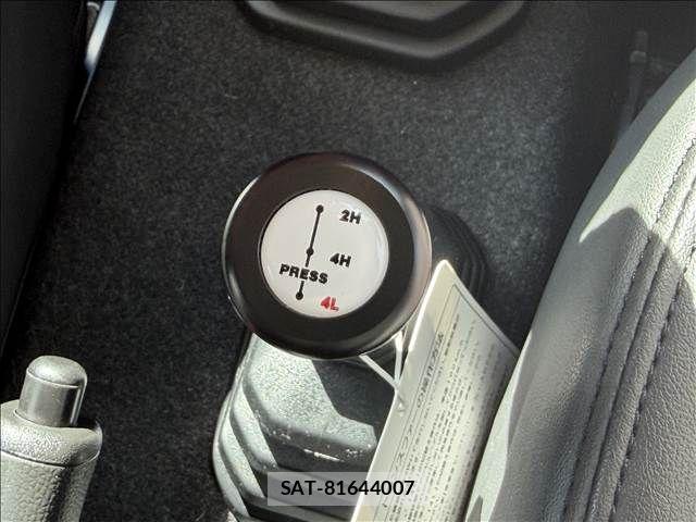 Suzuki JIMNY 2025-08 8659647-15
