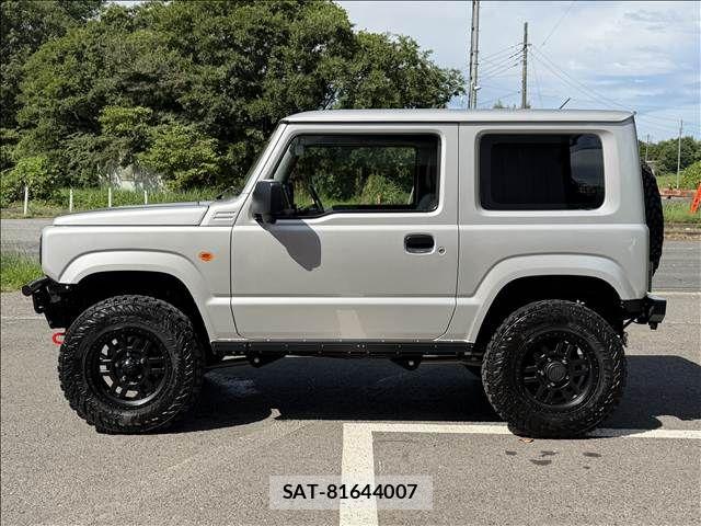 Suzuki JIMNY 2025-08 8659647-5