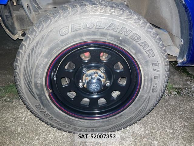 Suzuki JIMNY 2011-12 8666317-2
